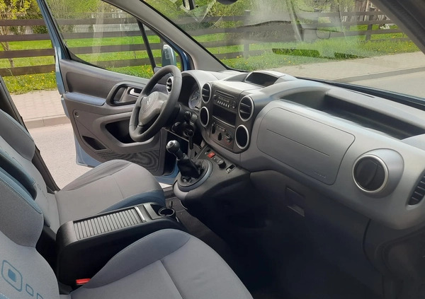 Citroen Berlingo cena 26900 przebieg: 255000, rok produkcji 2010 z Pakość małe 562